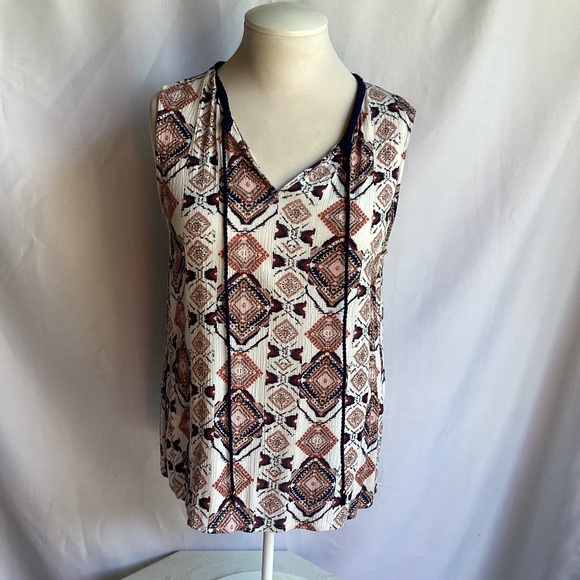 Very Moda Sleeveless Pleasant Top - Picture 1 of 2